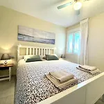 아파트 Amplia Terraza Con Maravillosas Vistas Muy Cerca De La Playa 토레몰리노스