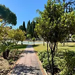 Amplia Terraza Con Maravillosas Vistas Muy Cerca De La Playa 토레몰리노스