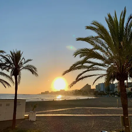 Amplia Terraza Con Maravillosas Vistas Muy Cerca De La Playa *