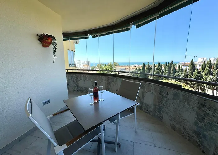 Amplia Terraza Con Maravillosas Vistas Muy Cerca De La Playa Apartamento Torremolinos